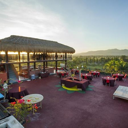 Pratama Hotel & Convention Mataram Exterior foto