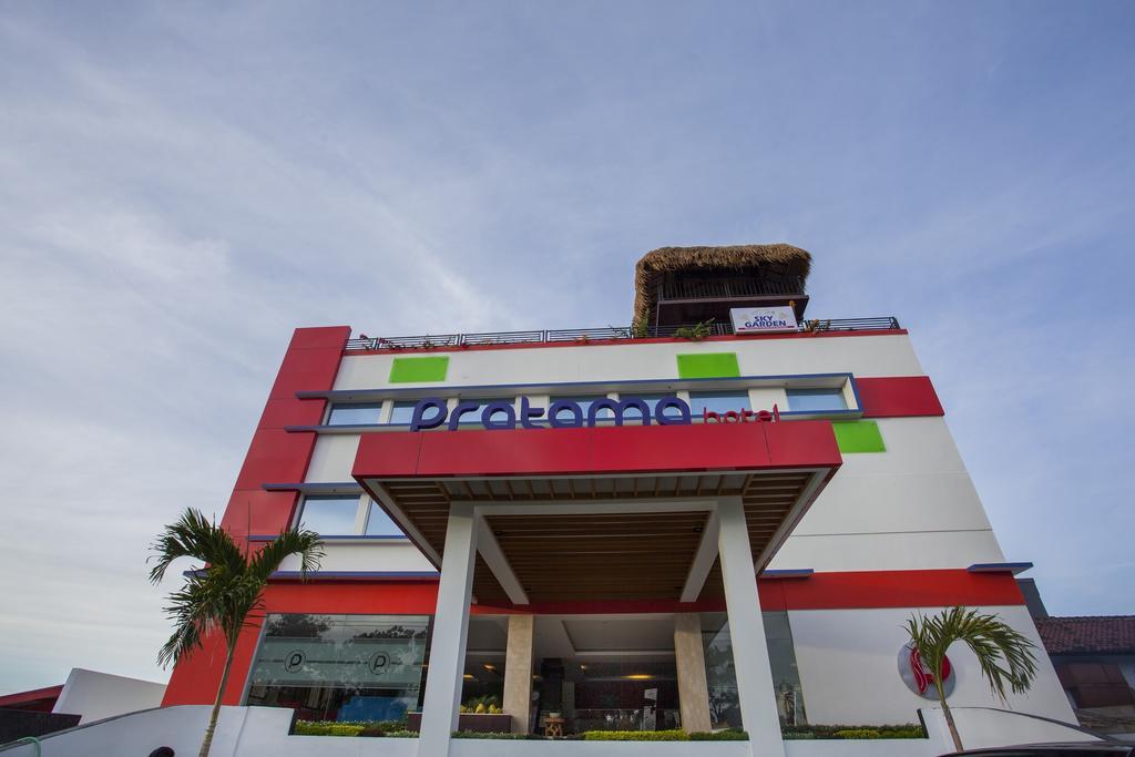 Pratama Hotel & Convention Mataram Exterior foto