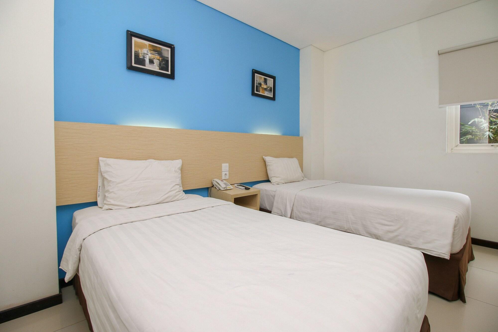 Pratama Hotel & Convention Mataram Exterior foto
