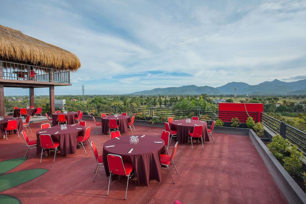 Pratama Hotel & Convention Mataram Exterior foto