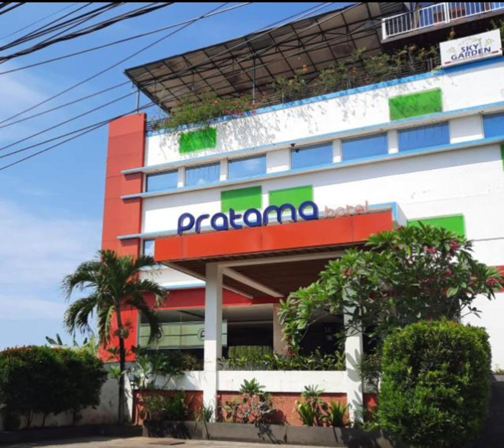 Pratama Hotel & Convention Mataram Exterior foto